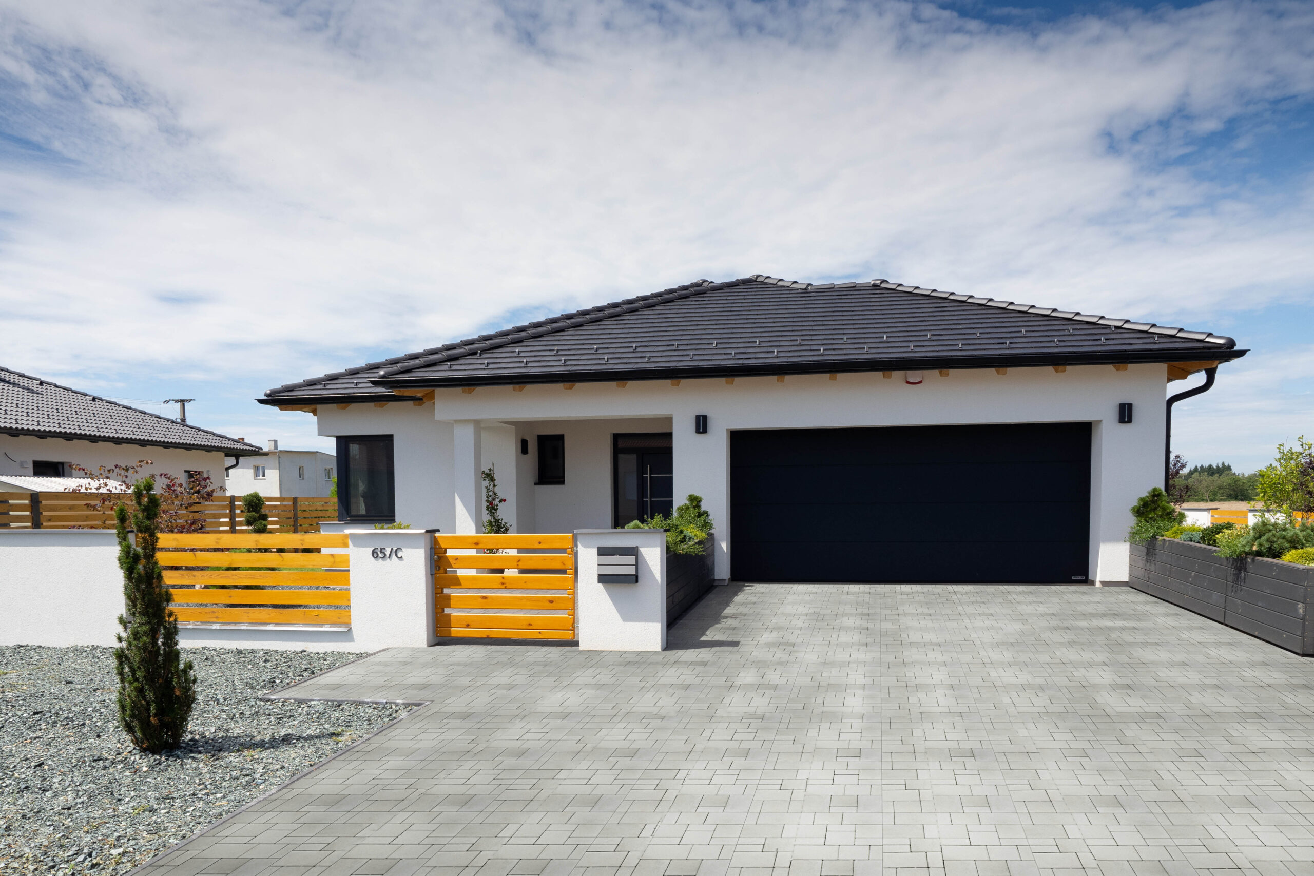 Urban-First-szurke-01-Zenit-Max 1202