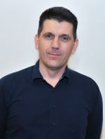 Valyon András 151×200